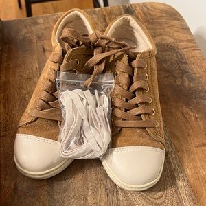 Ugg Evera shoes